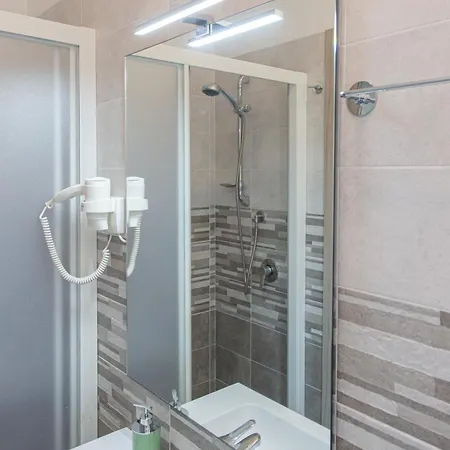 L'aurora Apartmán Brolo