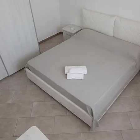 L'aurora Apartmán Brolo